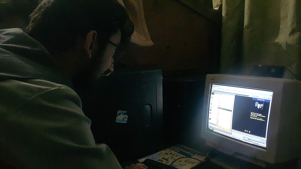 27-inch QHD Monitor